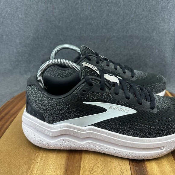 Brooks Ghost Max 2 Womens Size 9B 1204201B077 Black Running Shoes Sneakers Read - Picture 2 of 14
